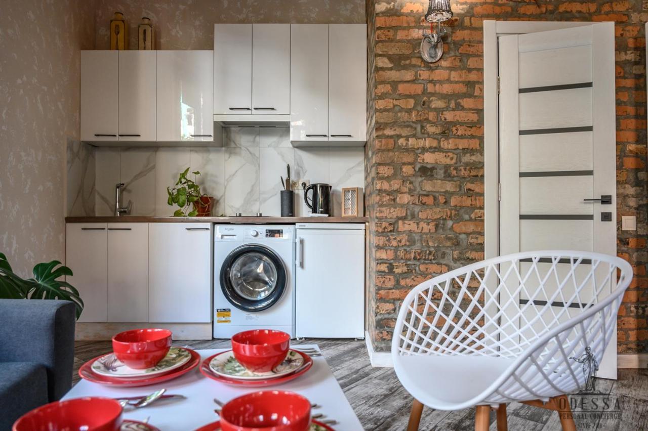 New Loft-style House In Center 公寓